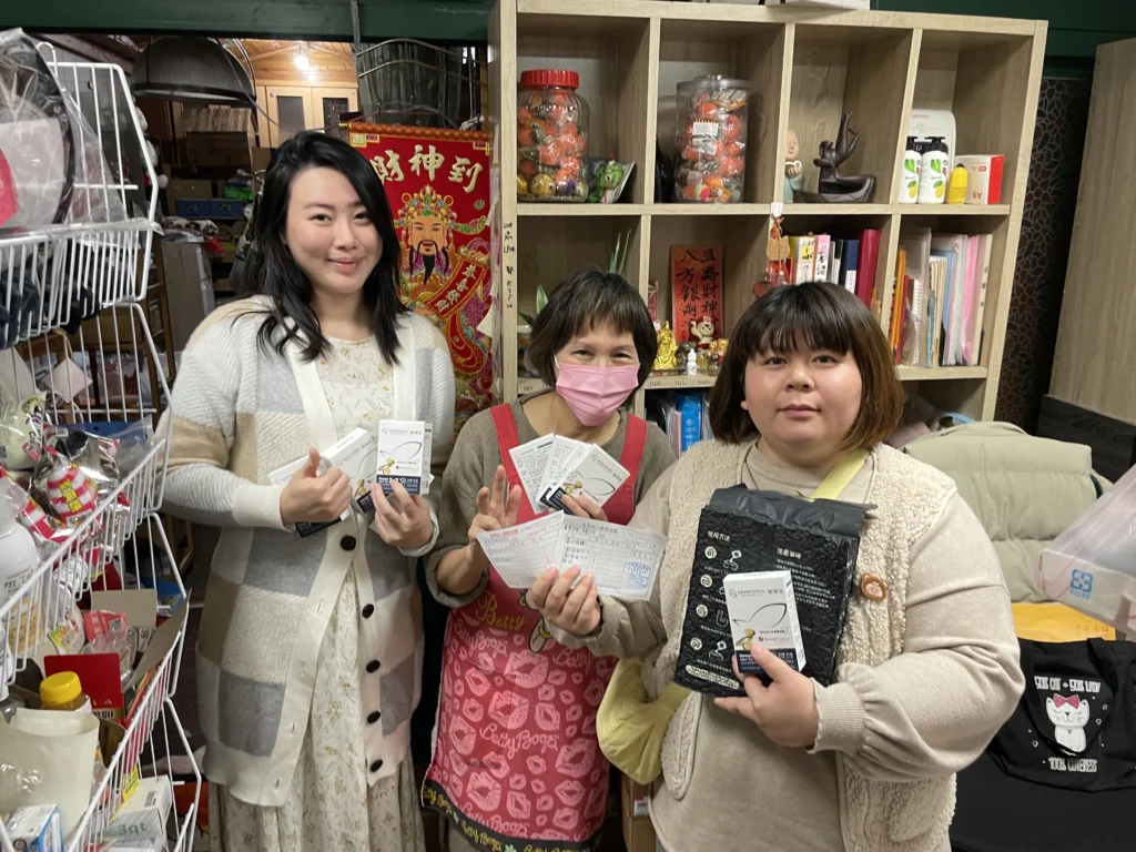 蘑菇生技創辦人Valerie與小松樹阿姨